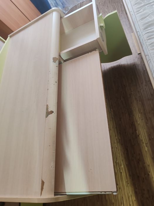 Парта для домашних занятий