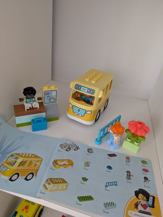 LEGO  DUPLO Town - Calatoria cu autobuzul 10988, 16 piese