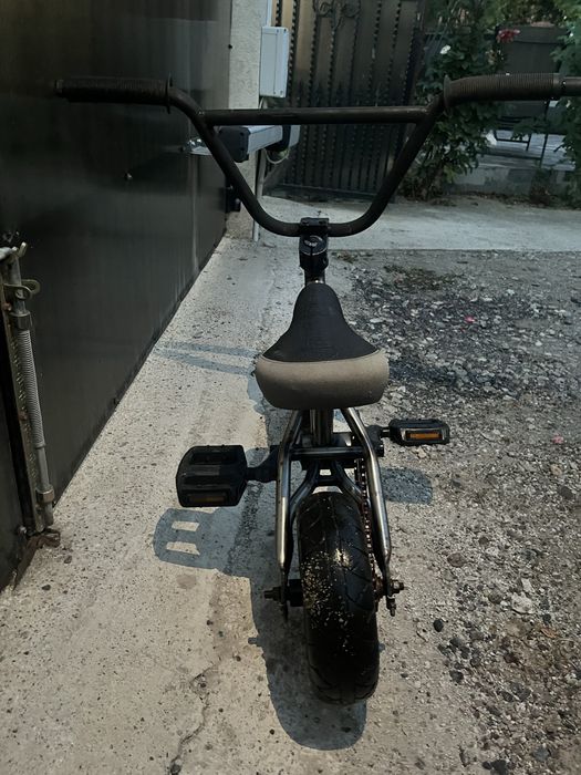 Mini bmx  în stare bună