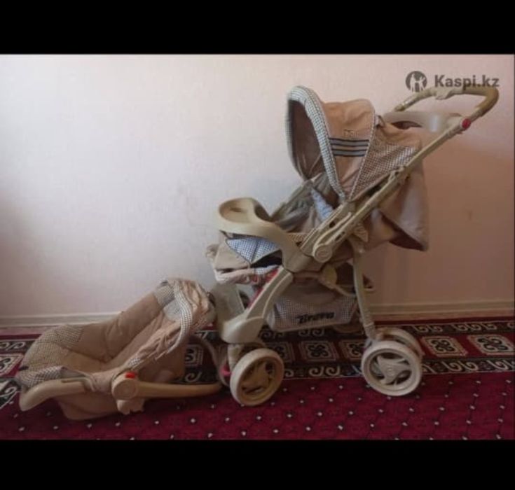 Срочно продам коляску