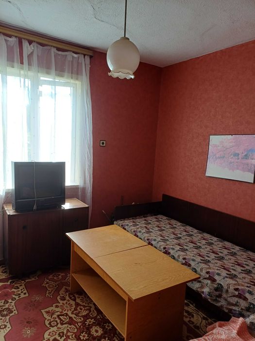 Продавам къща с Белоградец обл. ВАРНА