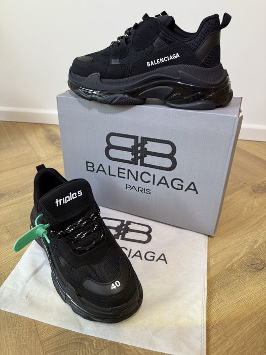 Balenciaga Triple S produs nou premium