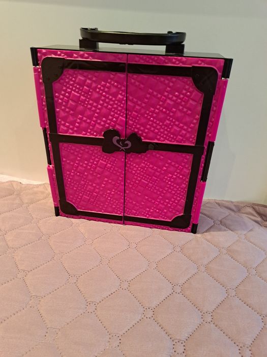 Гардероб за барби-15лв