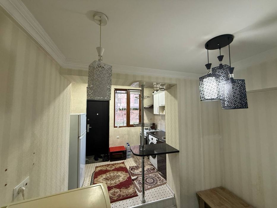 Феруза Продается квартира 2/1/4 балкон 2х6