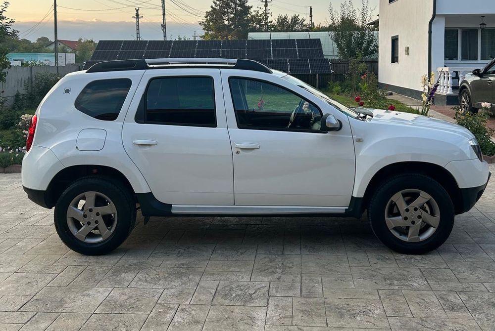 Dacia Duster 4x4 1.5 dci 110 cp ediție Delsey