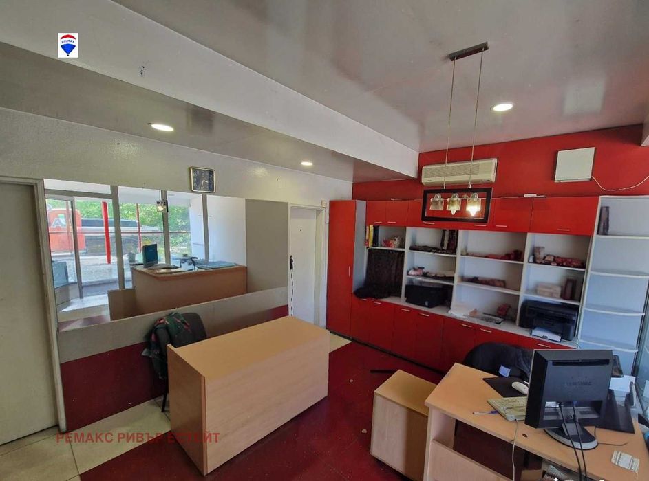 Продава се Промишлена сграда в Русе, Промишлена зона - Запад - 181 кв.м за 812 €/кв.м - Снимка #3