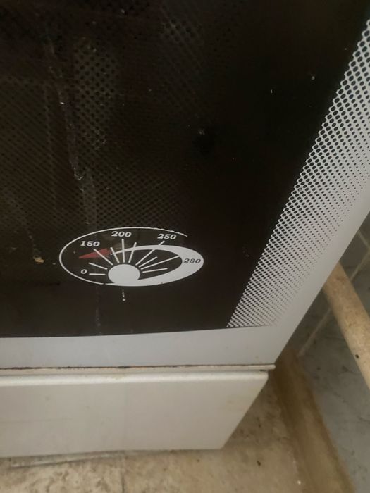 Продам газовую плиту