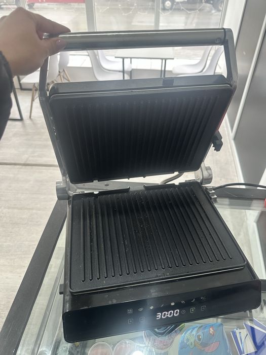 Продам гриль пресс 3в1