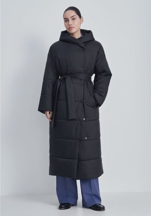 Стеганное утепленное пальто