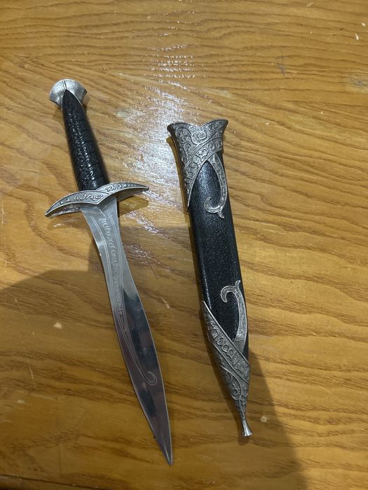 Pumnal decorativ / replică fantasy – LOTR-style + teacă