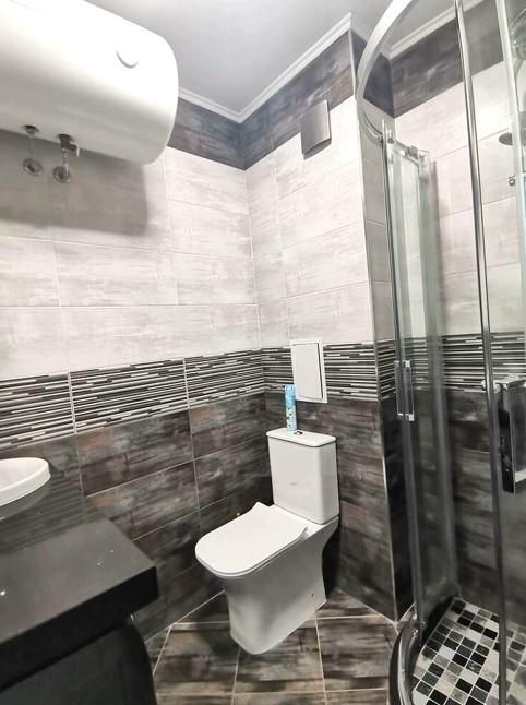 Дава се под наем Тристаен апартамент в Бургас, Зорница - 60 кв.м за 816 € - Снимка #8