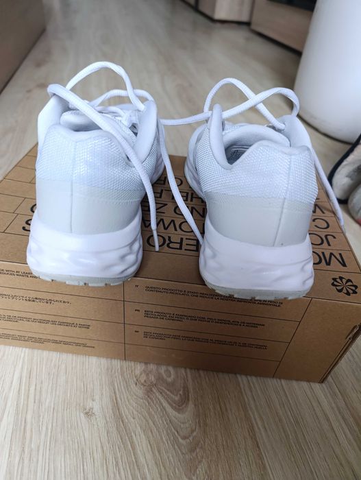 Nike revolution 6  NN