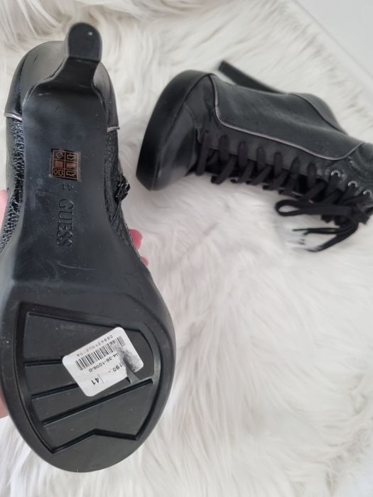 Botine Guess din piele, noi