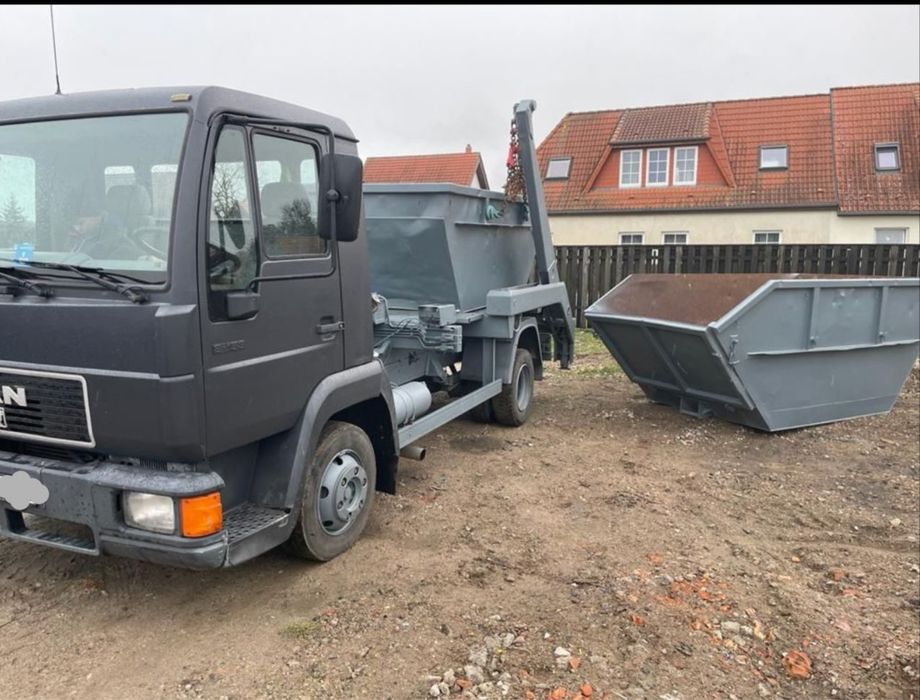 Container deseuri moloz pamant gunoi