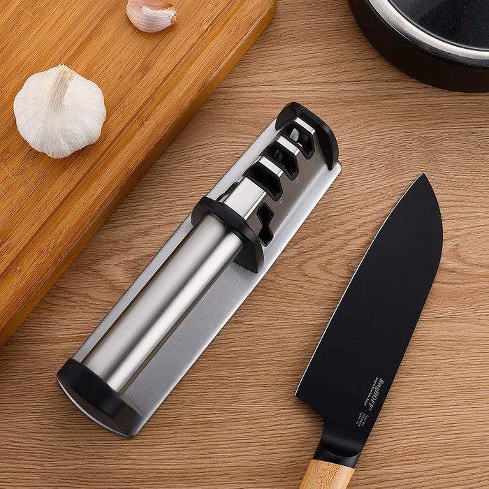 Ascutitor de cutite Edge Maestro, ceramic, o caracteristica