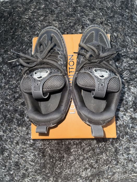 LV skates Black Crystal