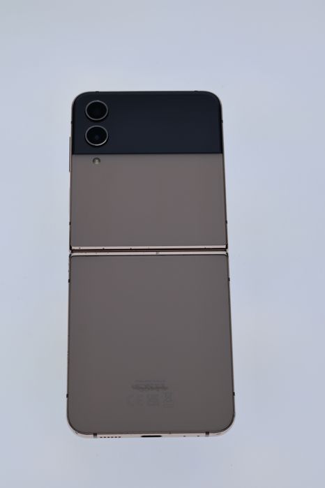 Samsung Galaxy Z Flip4 5G 256 GB-qvm588