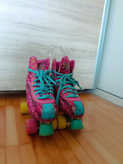 Кънки на soy luna  на една година