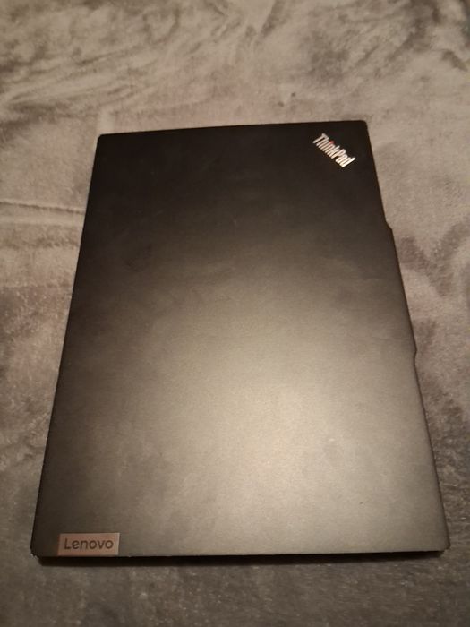 laptop  lenovo  in stare foarte bună