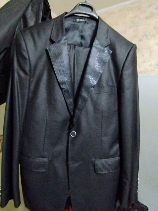 Классический костюм мужской