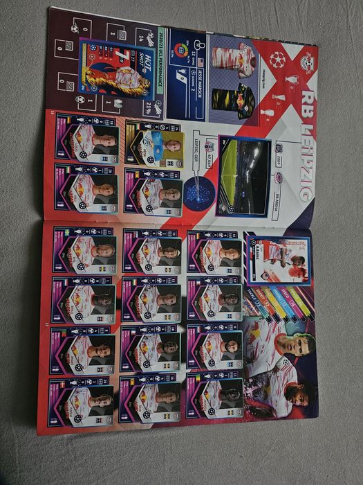 Албум UEFA Champions League 2021/22 Live/Limited