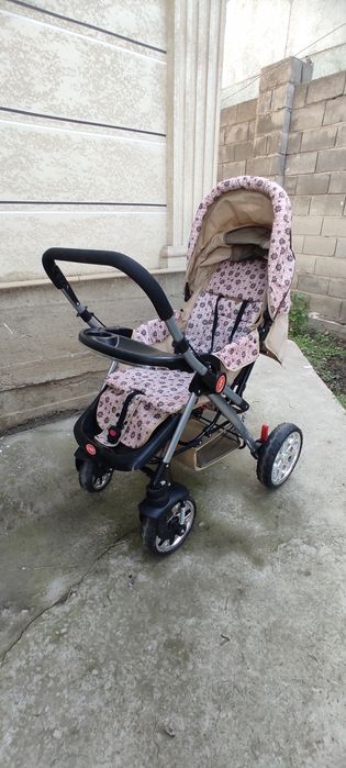 Продаётся коляска очень в хорошем состоянии