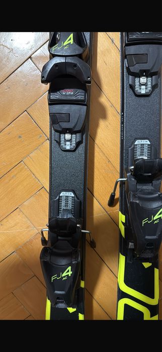 Schiuri juniori Fischer RC4 Race Jr 120 cm