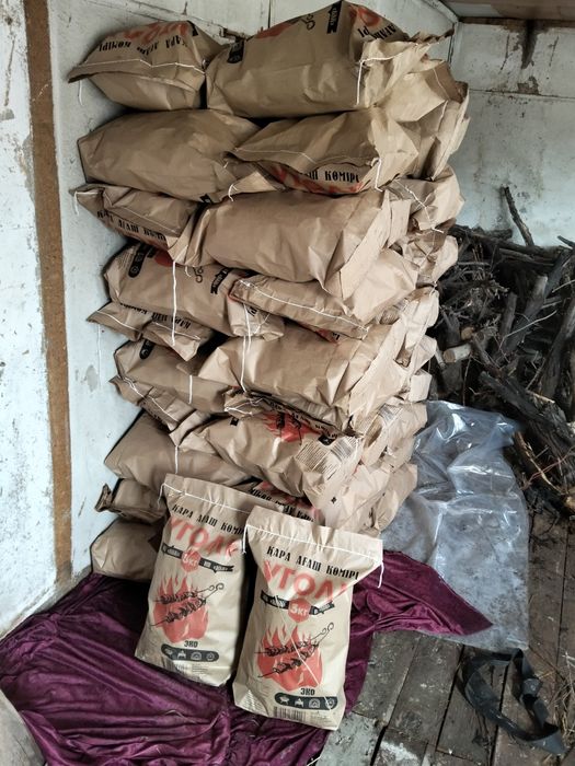 Продаю уголь 3кг