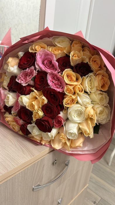 Продам букет цветы микс розы