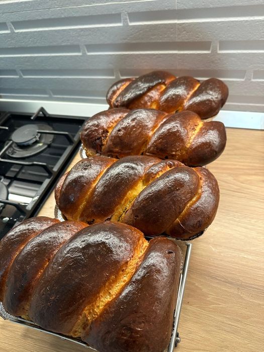 Cozonaci de casă, pufoși, aromați, disponibili la comandă - București