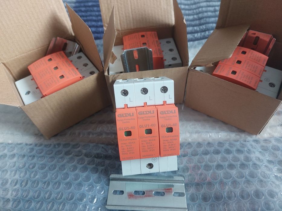 Опс 3 фазный ( Ограничитель импульсный перенапряжений ]