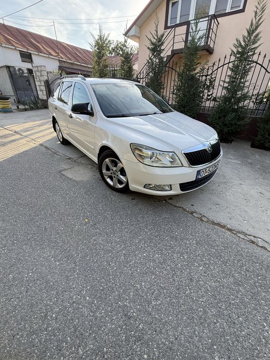 Vând skoda octavia!