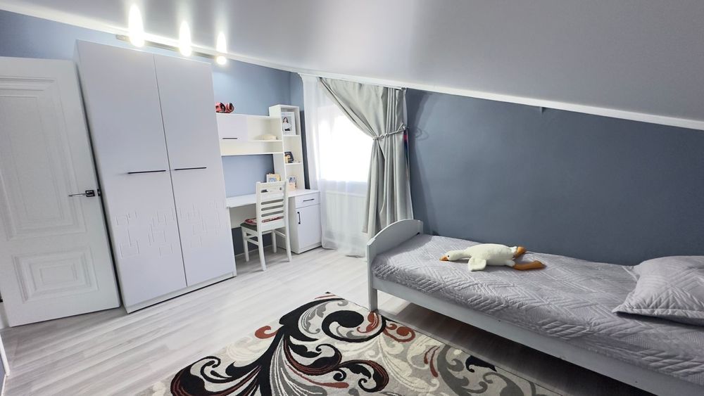 Продам 2 дома на одном участке