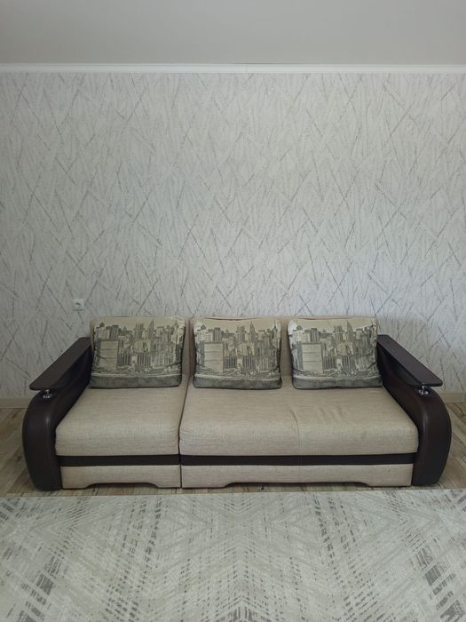 Диван в хорошем состоянии