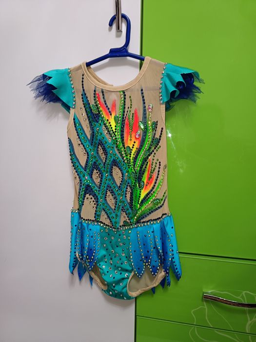 Gimnastika kupalnik musobaqa uchun!