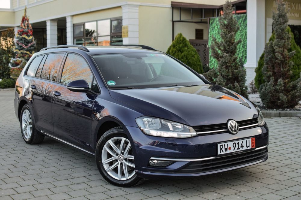 Volkswagen Golf •Facelift•2017•2.0 150 cp•LED•ACC+