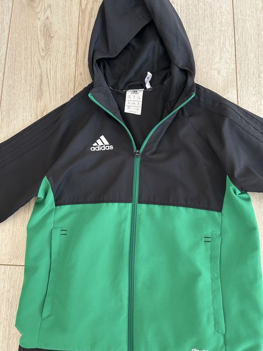 Vand geaca subtire adidas