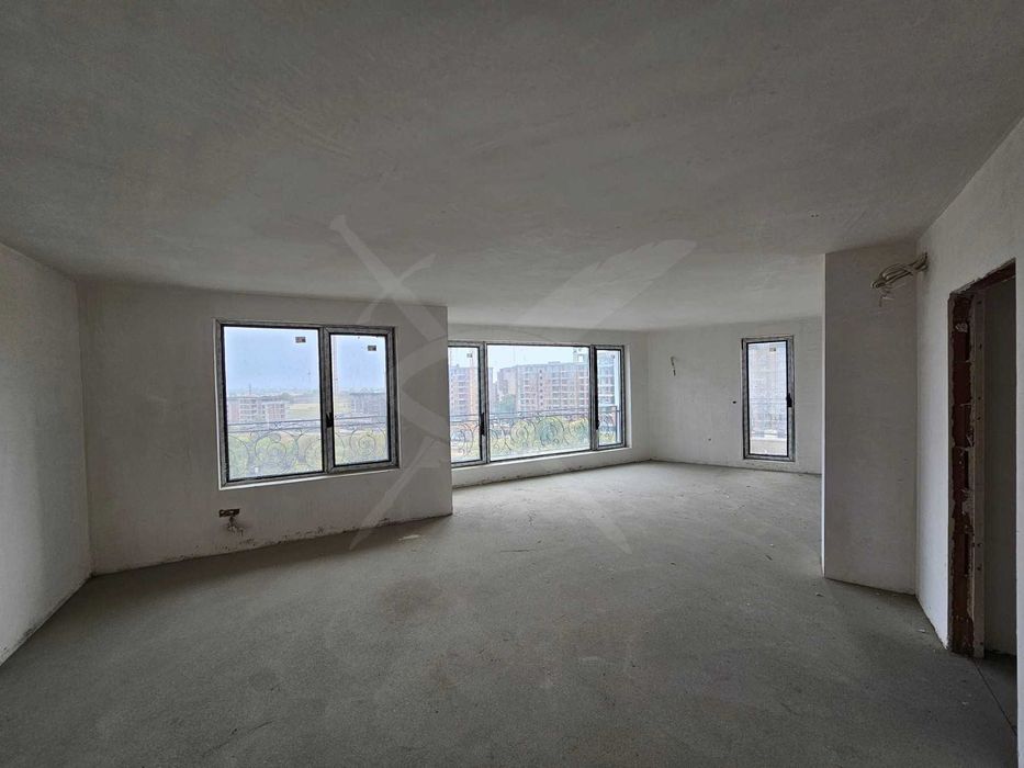 Продава се Тристаен апартамент в Пловдив, Христо Смирненски - 129 кв.м за 1458 €/кв.м - Снимка #10