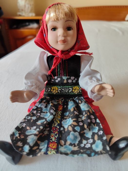 Порцеланова кукличка