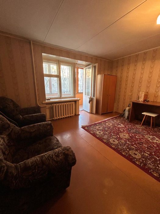 Продается 1,5- ка на Стрелке