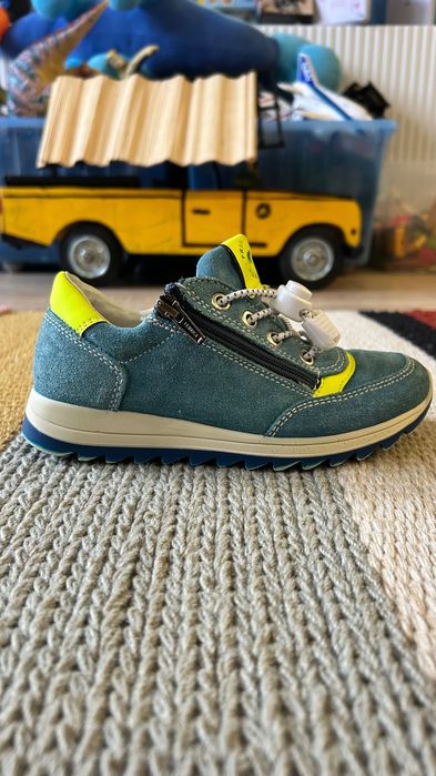 Adidasi Primigi 30