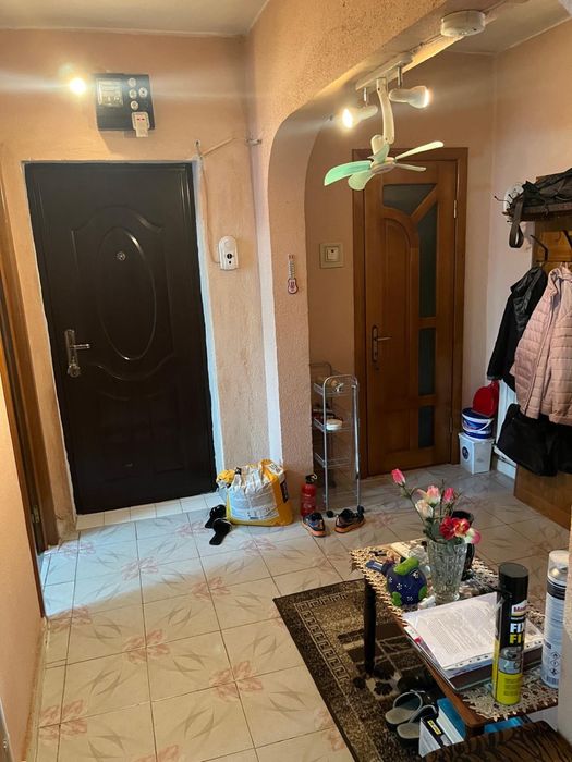 Apartament 3 camere decomandate + Garaj cu beci