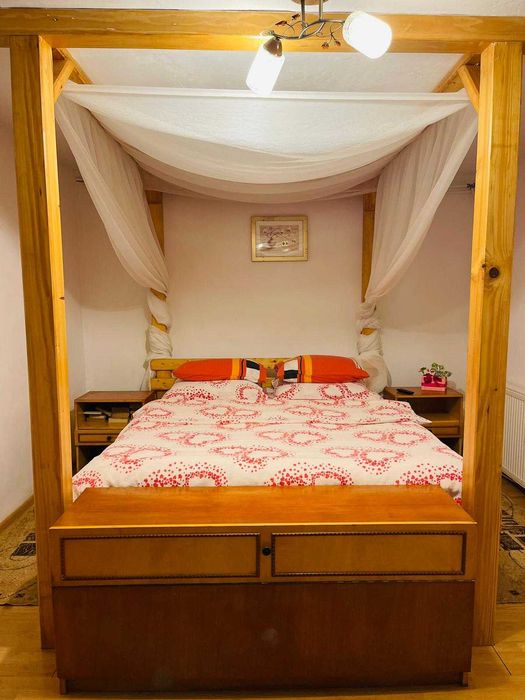 Cazare  CASA ALEX Slanic  Moldova