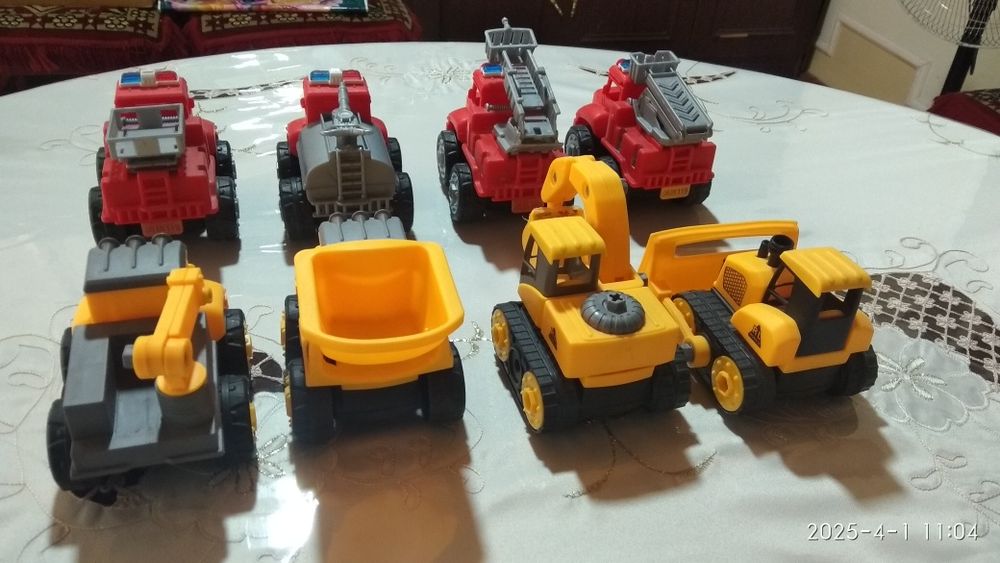 Продаются машинки наборы Mashina komplektlari sotiladi
Mashina komplek