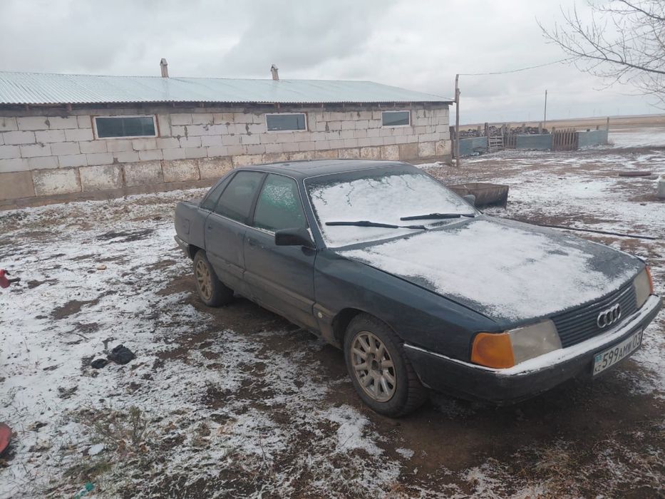 Продам хорошую ауди 100