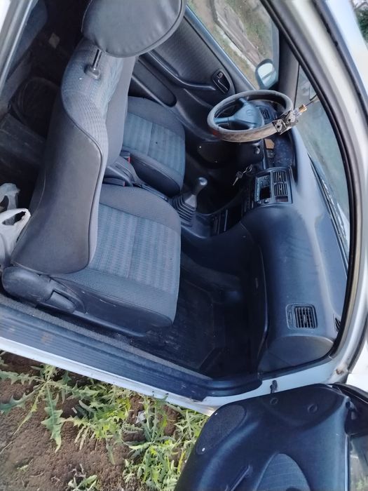 Тойота корола е100