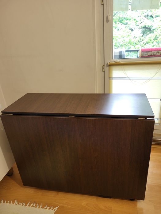 Masa plianta cu role