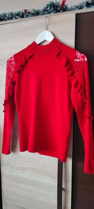 Блуза с дълъг ръкав и дантела