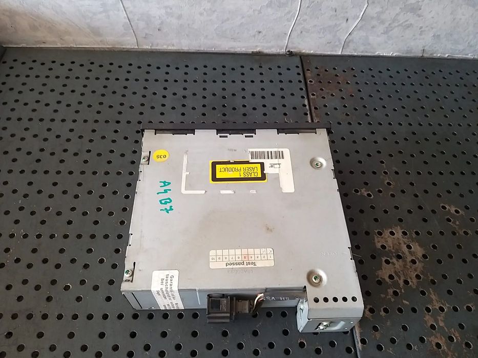 Magazie cd audi a4 b7 8e 8e0035111d