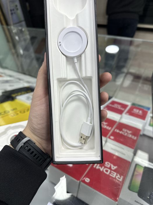 Xiaomi Watch S4 Rainbow